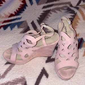 Baby pink wedges